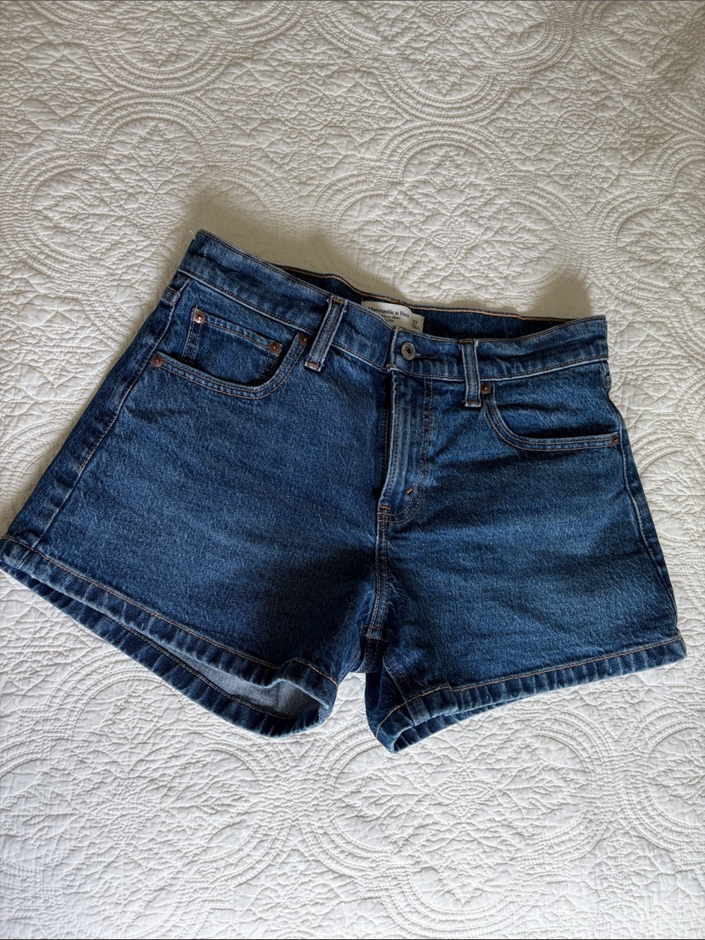 Abercrombie & Fitch The A-Line Short Mid Rise Dark Blue
